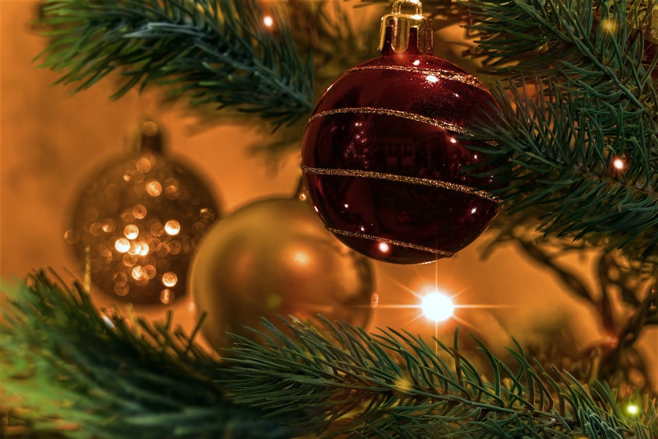 Jak wykorzystać skrzaty świąteczne w aranżacji wnętrz?